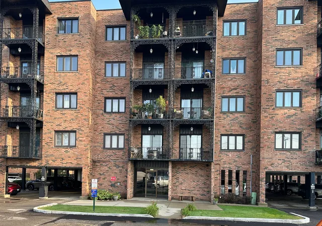 9355-landings-ln-301-des-plaines-il-60016/hzid_293ba8bf