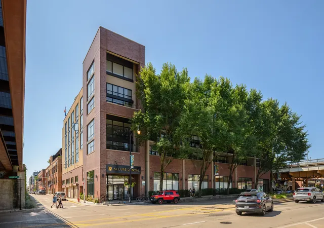 3946-n-ravenswood-ave-607-chicago-il-60613/hzid_76aa91a3