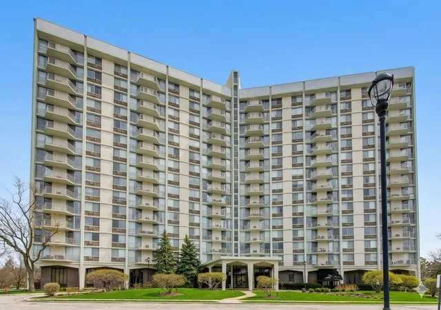 40-n-tower-rd-16n-oak-brook-il-60523/hzid_5be50c1f
