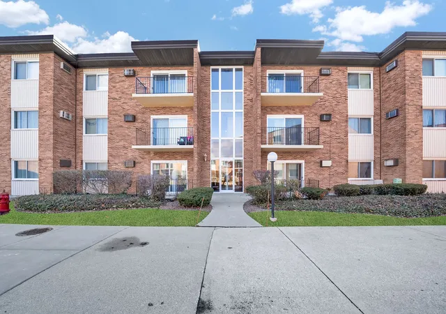 4112-w-98th-street-102-oak-lawn-il-60453/hzid_d2217314
