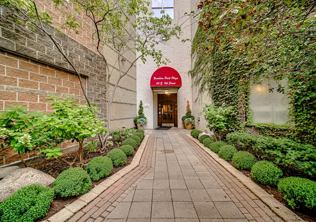 40-e-9th-street-1809-chicago-il-60605/hzid_0df0ab77