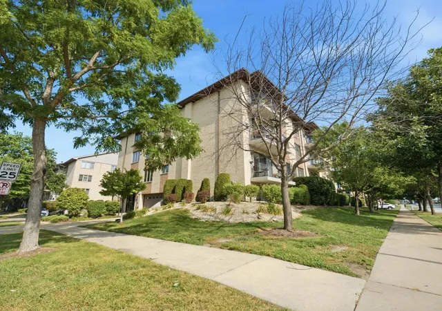 4500-w-93rd-street-1a-oak-lawn-il-60453/hzid_ae8a1c24