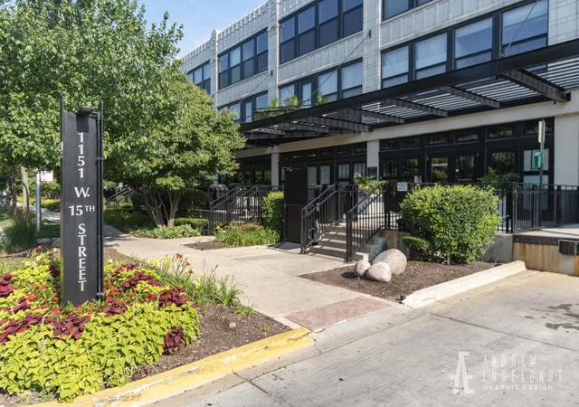 1151-w-15th-street-237-chicago-il-60608/hzid_6f0fd0ff