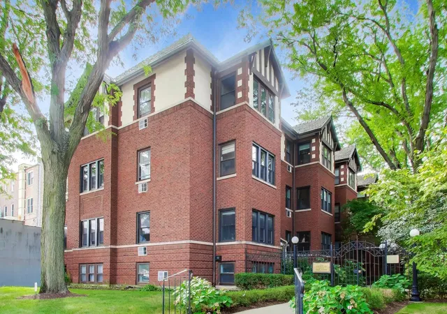 815-lake-st-1s-oak-park-il-60301/hzid_f20fb66c