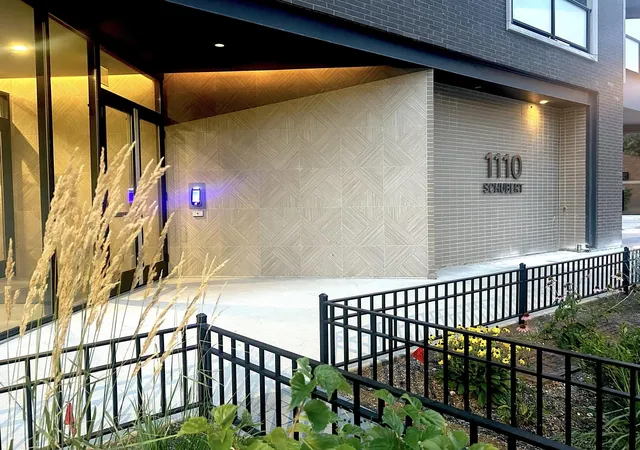 1110-w-schubert-ave-201-chicago-il-60614/hzid_2b0810fb