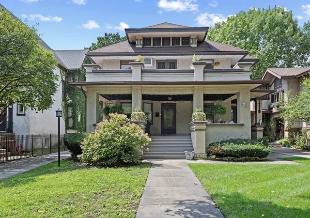 625-n-oak-park-ave-oak-park-il-60302/hzid_39f96256