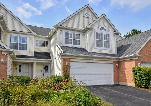 1004-charlestowne-dr-west-chicago-il-60185/hzid_99d7ba2d