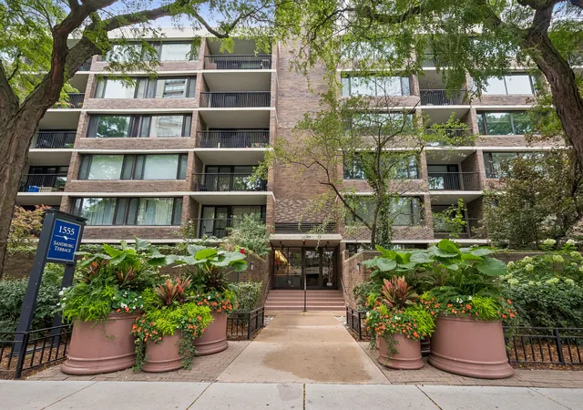 1555-n-sandburg-ter-512k-chicago-il-60610/hzid_f0e2d138