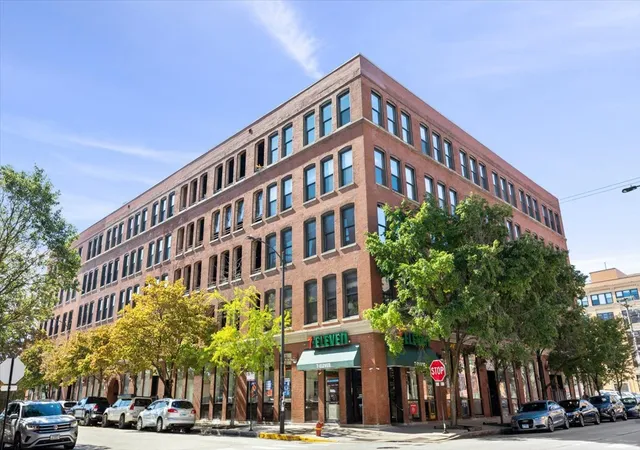 400-s-green-st-210-chicago-il-60607/hzid_8fd8b636