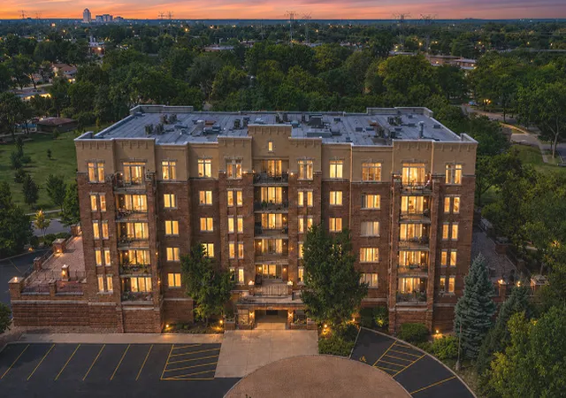 615-perrie-dr-201-elk-grove-village-il-60007/hzid_de1fb7bd