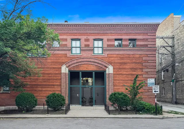 811-w-aldine-ave-6s-chicago-il-60657/hzid_96300761