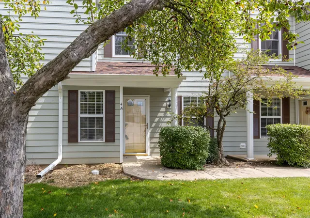 4-taylor-ct-a-streamwood-il-60107/hzid_2f578d9a
