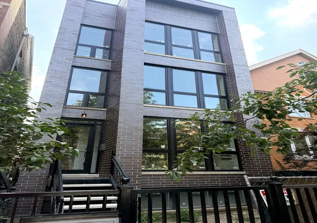 2847-n-damen-ave-2-chicago-il-60618/hzid_86b46df9
