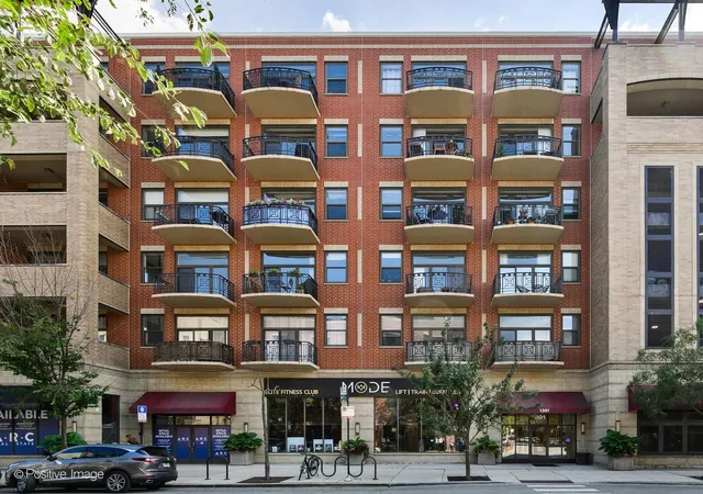 1301-w-madison-st-407-chicago-il-60607/hzid_57f59b7b