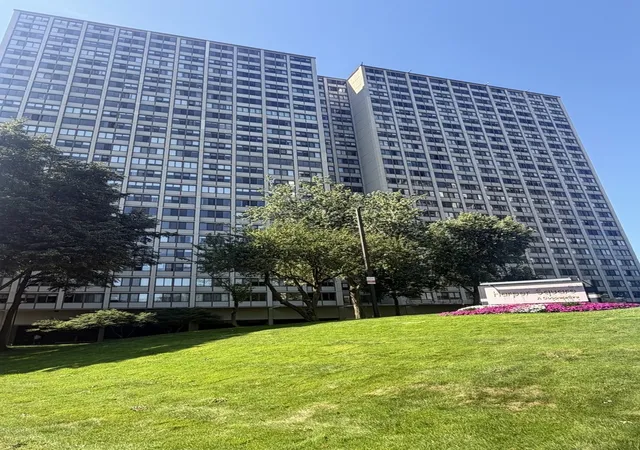 4850-s-lake-park-ave-709-chicago-il-60615/hzid_280bca38