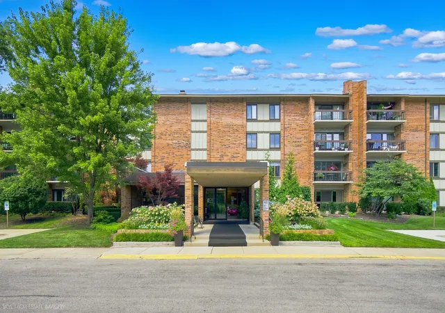 201-lake-hinsdale-dr-405-willowbrook-il-60527/hzid_986233b7