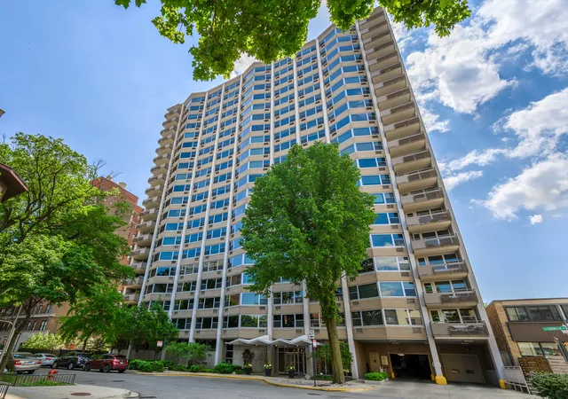555-w-cornelia-ave-403-chicago-il-60657/hzid_41cf6f70
