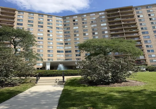 6833-n-kedzie-ave-801-chicago-il-60645/hzid_c692c248