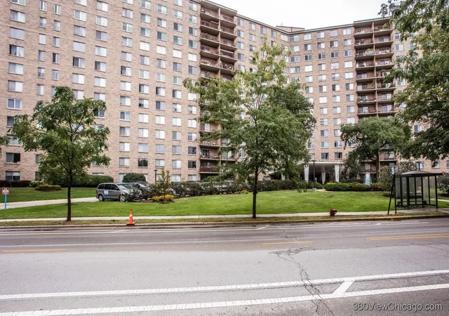 6833-n-kedzie-ave-801-chicago-il-60645/hzid_c692c248