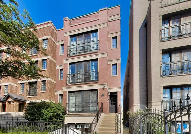 3721-n-wilton-ave-1-chicago-il-60613/hzid_3261c126