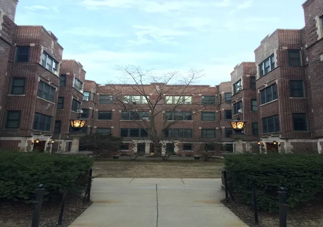 5551-s-kimbark-ave-18-chicago-il-60637/hzid_219d383b
