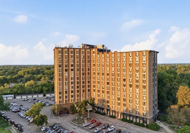 1-renaissance-pl-816-palatine-il-60067/hzid_37fd901b