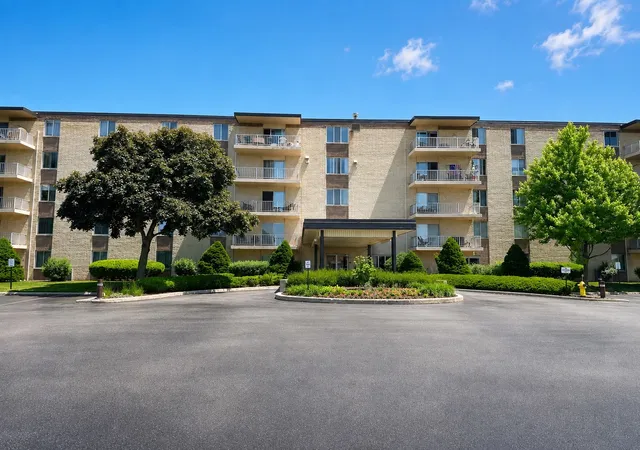 110-w-butterfield-rd-402s-elmhurst-il-60126/hzid_b2648746