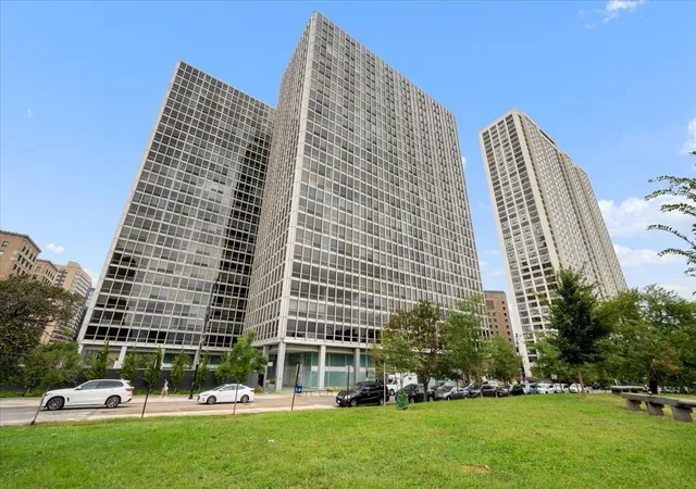 330-w-diversey-pkwy-706-chicago-il-60657/hzid_75baa9d7
