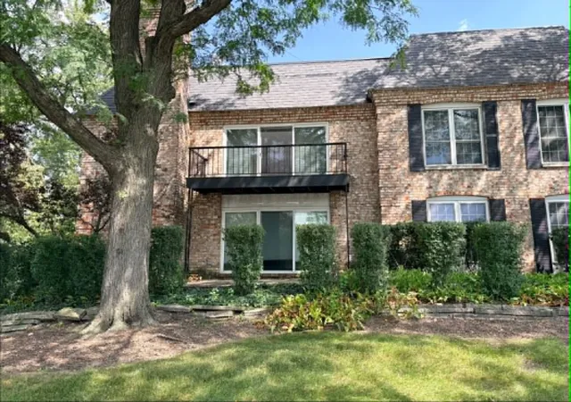 140-carriage-way-dr-c228-burr-ridge-il-60527/hzid_03f8bfc5