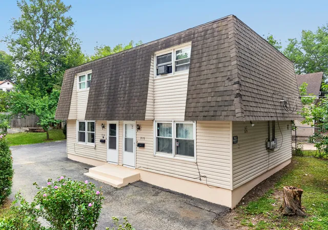 217-219-stuart-ave-aurora-il-60505/hzid_6d6b5064