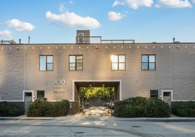 400-n-racine-ave-105-chicago-il-60642/hzid_c68d1208