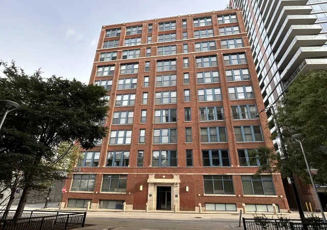 124-w-polk-st-504-chicago-il-60605/hzid_d48a8f59