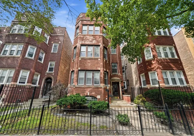 8038-s-maryland-ave-chicago-il-60619/hzid_1d31b385