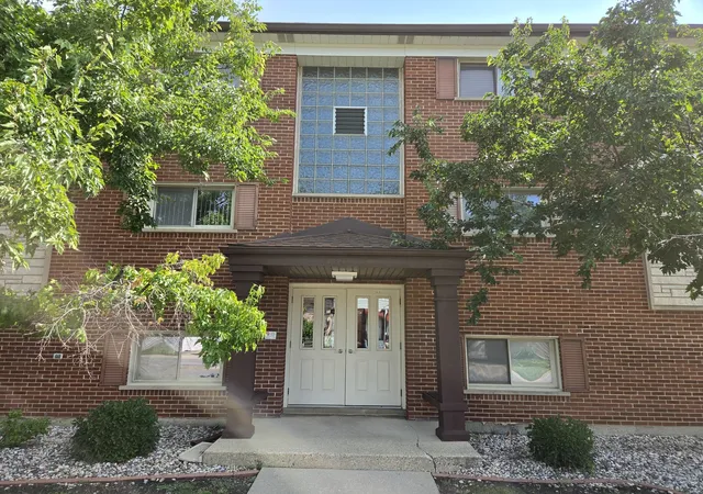 2537-thatcher-ave-n-1a-river-grove-il-60171/hzid_af23dbe1