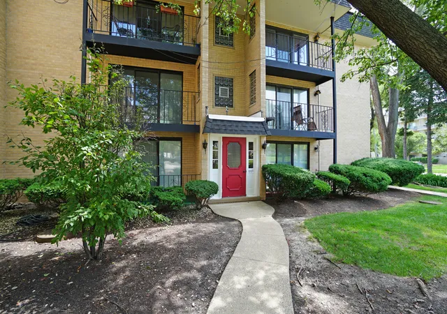 1003-s-euclid-ave-1-elmhurst-il-60126/hzid_45d20c37