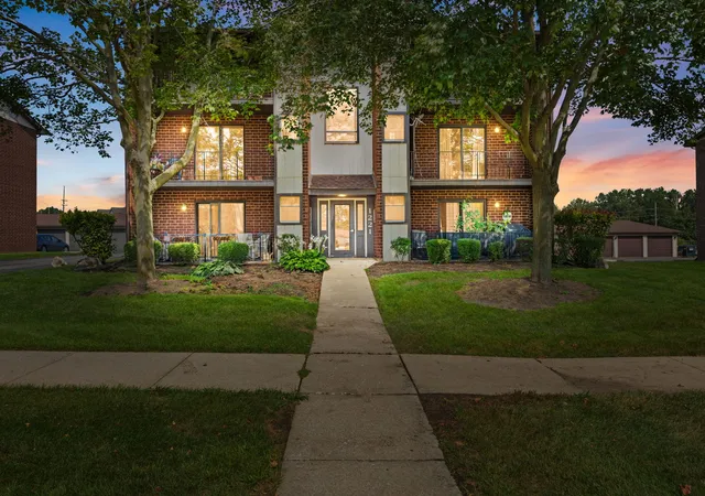 1221-chalet-rd-200-naperville-il-60563/hzid_40be7059