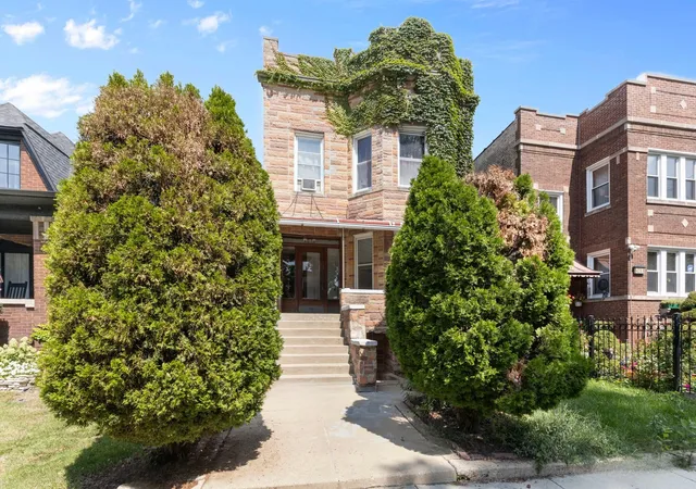 4018-w-oakdale-ave-chicago-il-60641/hzid_052c7601