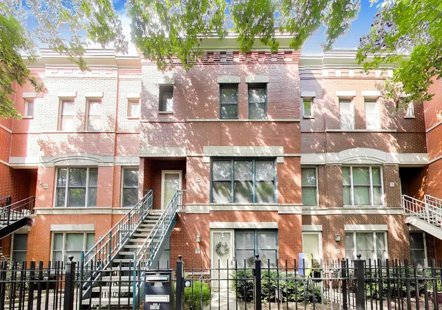 1328-w-fillmore-st-b-chicago-il-60607/hzid_18040bc6