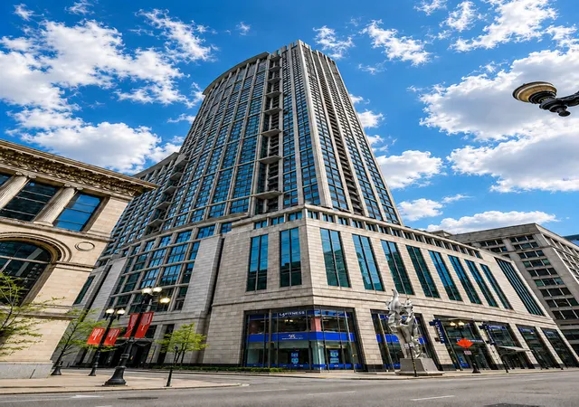 130-n-garland-ct-3102-chicago-il-60602/hzid_8b0cc133