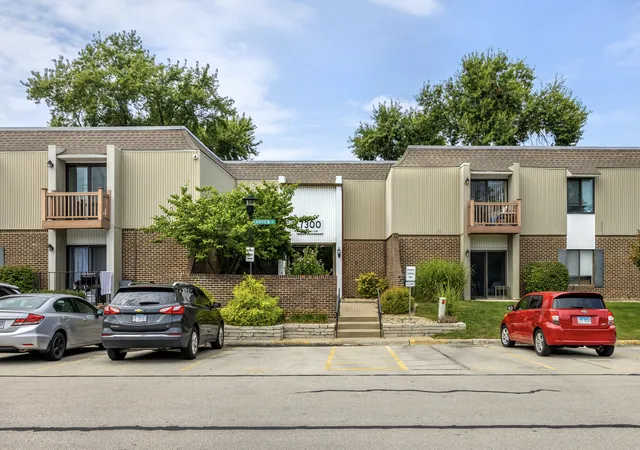 7300-fairview-ave-206-downers-grove-il-60516/hzid_f7d4bcf8