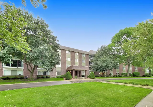 1030-s-fernandez-ave-2b-arlington-heights-il-60005/hzid_fe2116d3