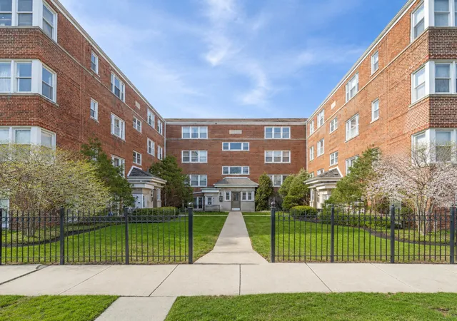 2914-w-berwyn-st-2-chicago-il-60625/hzid_5b021b64
