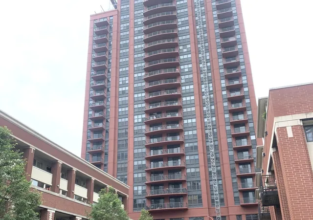 330-n-jefferson-st-2203-chicago-il-60661/hzid_b131b72c