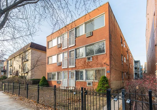 4044-n-california-ave-201-chicago-il-60618/hzid_e37abb7f