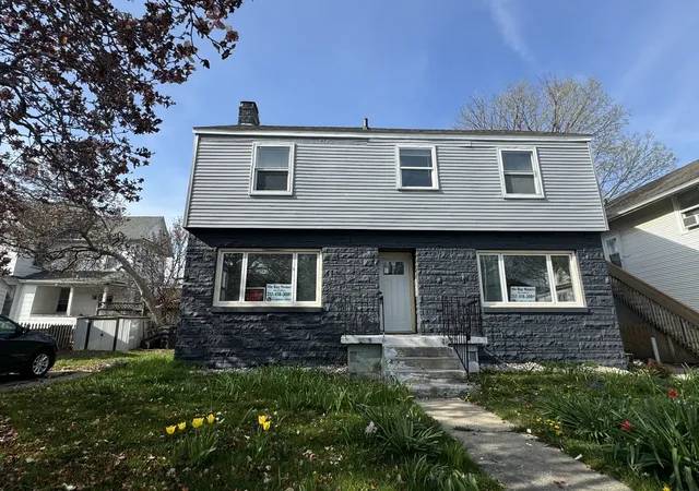 212-w-john-st-champaign-il-61820/hzid_40e61d8d