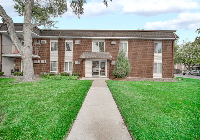 1133-miller-ln-106-buffalo-grove-il-60089/hzid_f8f2c8f8