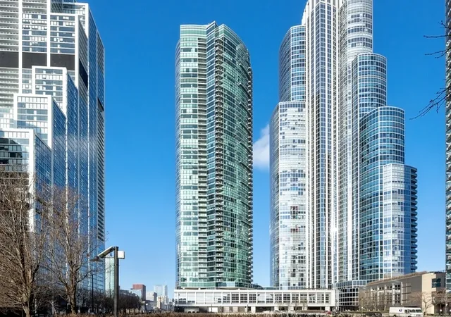 1201-s-prairie-ave-1202-chicago-il-60605/hzid_79d3bd00