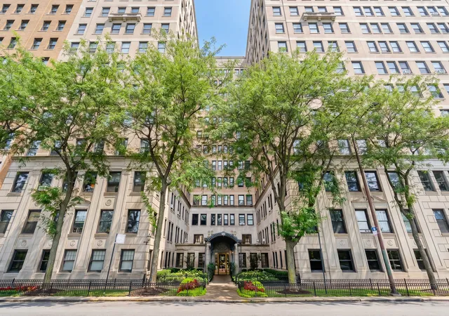 3520-n-lake-shore-dr-7j-chicago-il-60657/hzid_05fa17df