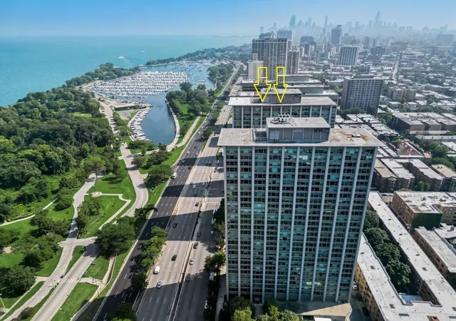 3600-n-lake-shore-dr-1205-chicago-il-60613/hzid_c966b782