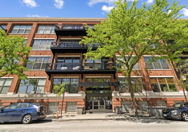1040-w-adams-st-358-chicago-il-60607/hzid_e0132e99